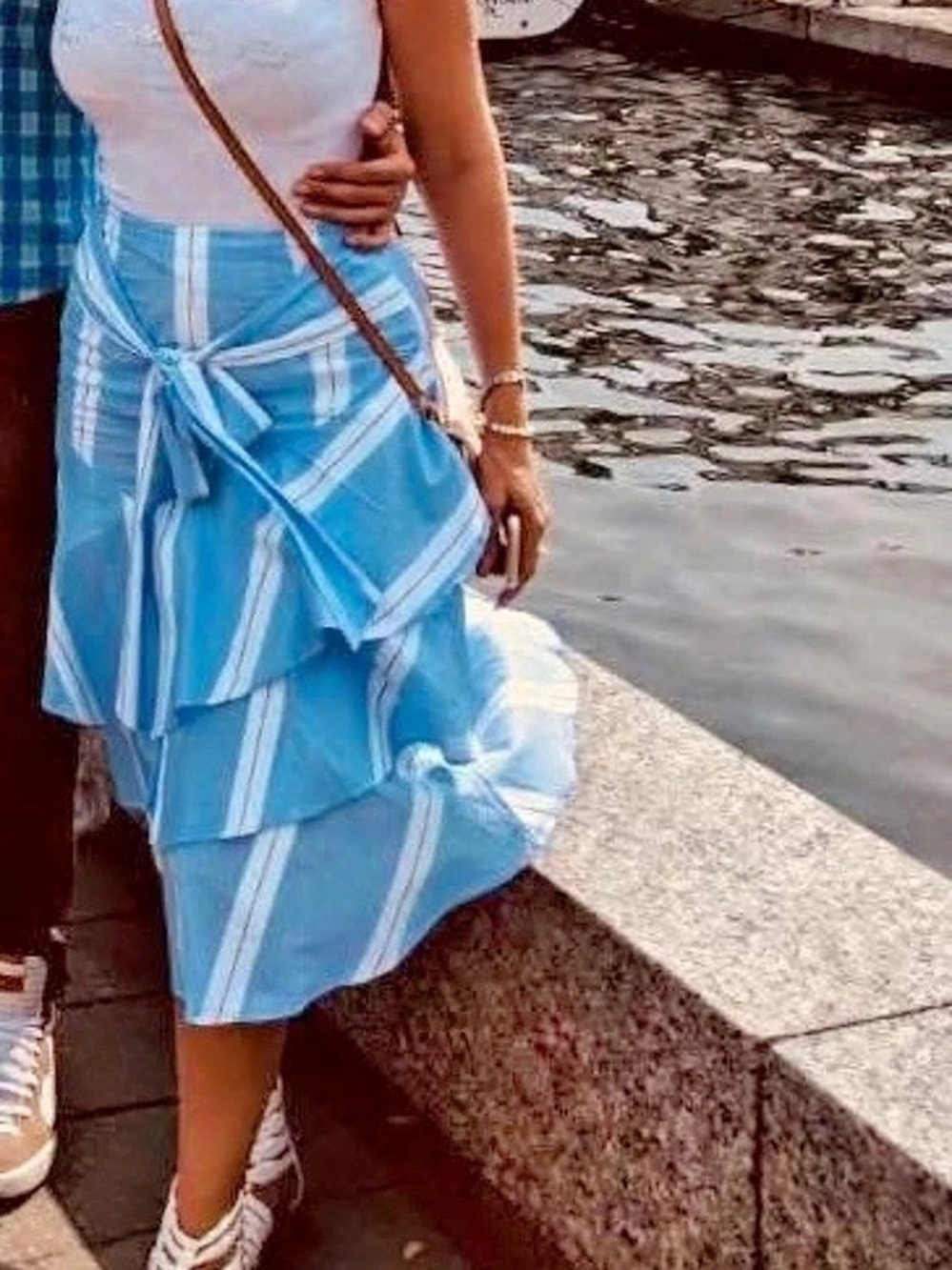 Romeo & Juliet Couture Striped Ruffle Midi Skirt in Blue & White Size Small